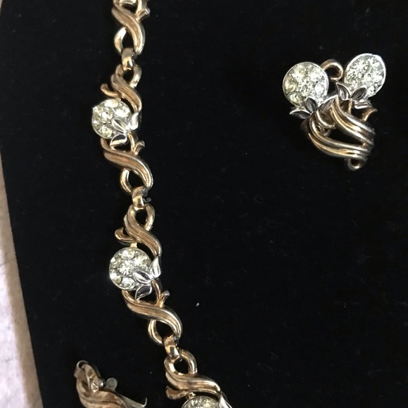 🔴SOLD🔴DAZZLING CROWN TRIFARI NECKLACE & - Picture 3 of 4